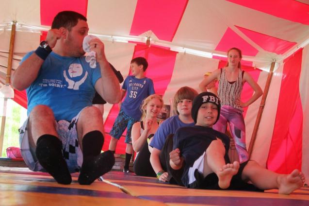 Butt Bounces in Clown Alley