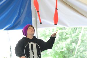 Kameron Badgers juggling at Circus Smirkus 2016